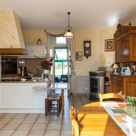 Chambres D'Hotes Du Chalet De Caharet Pipriac Bagian luar foto