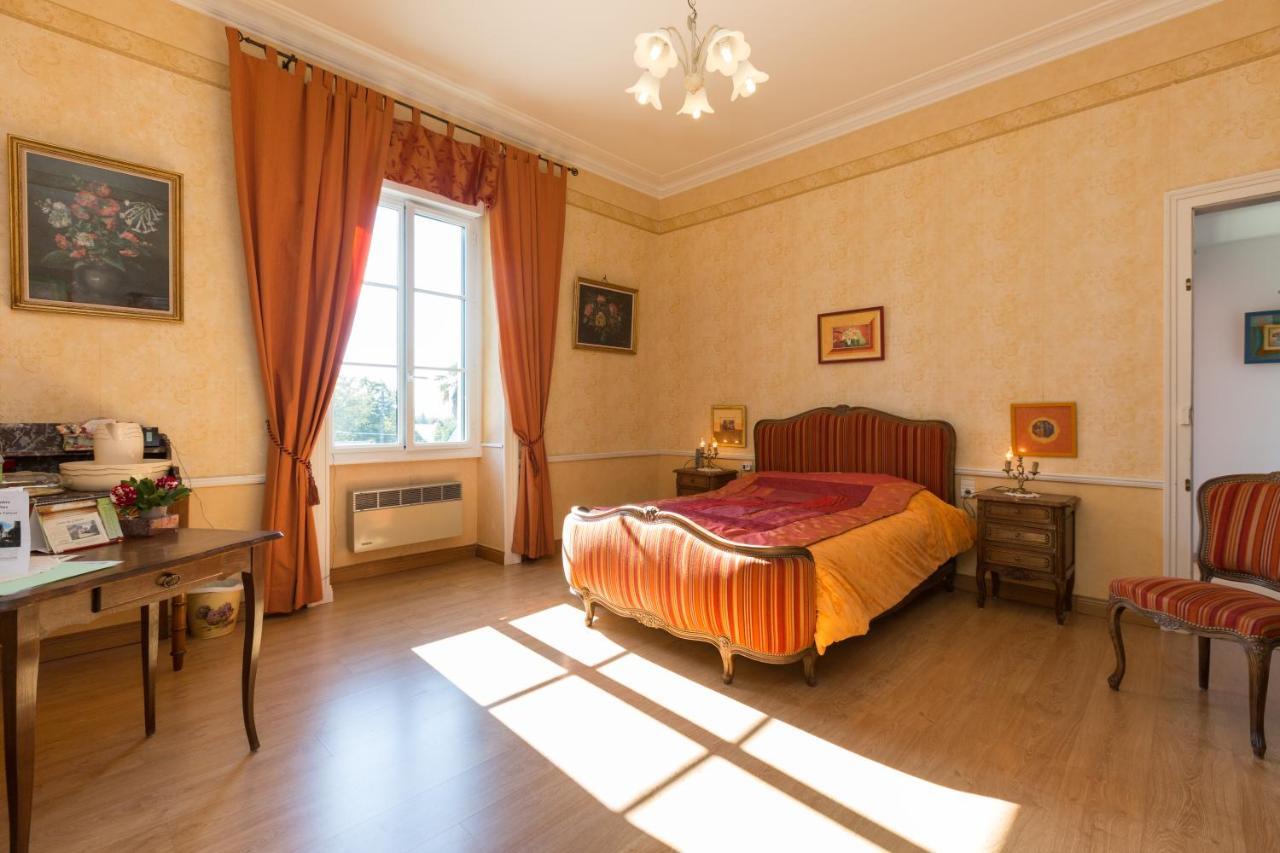 Chambres D'Hotes Du Chalet De Caharet Pipriac Bagian luar foto